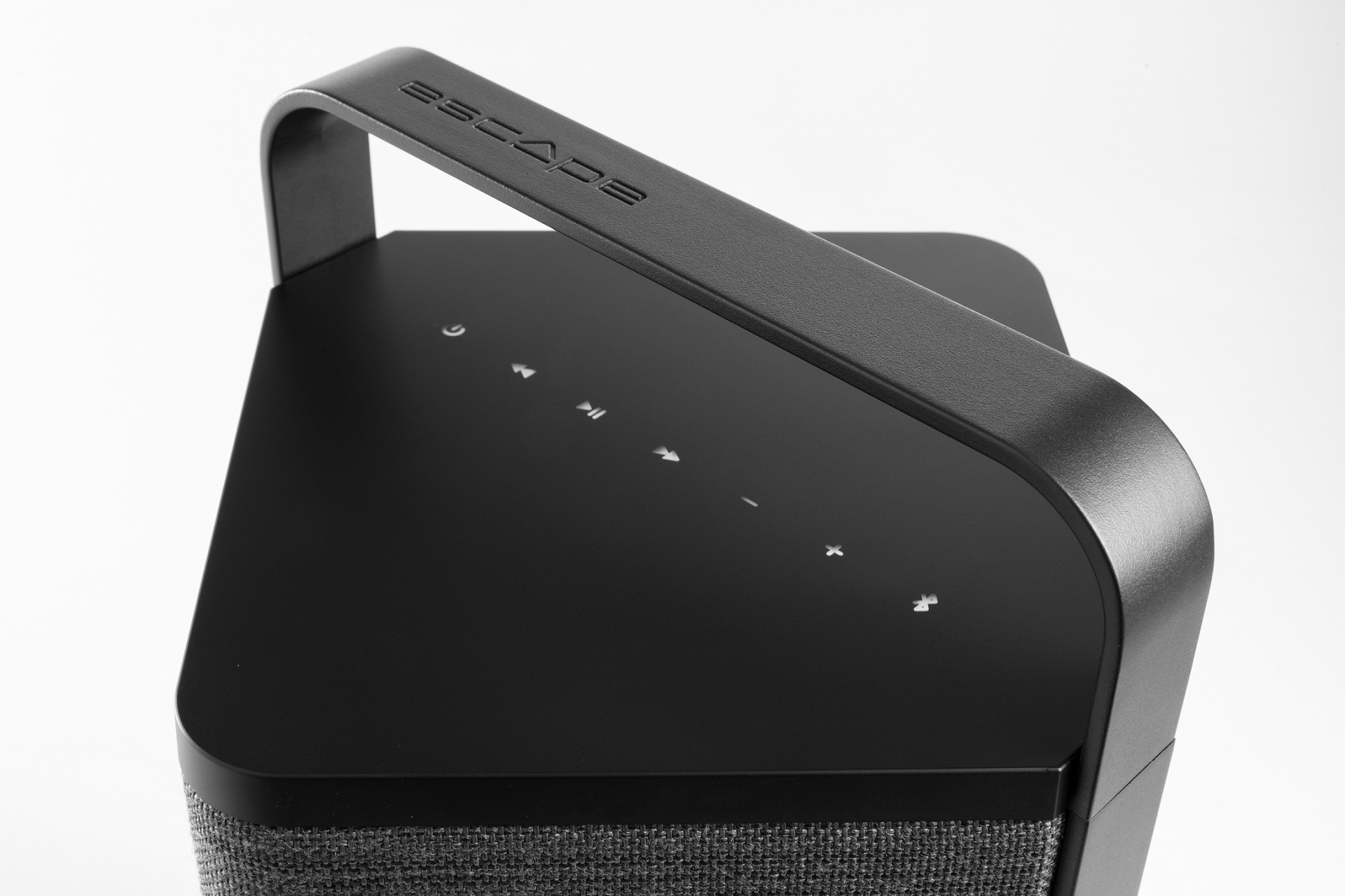 Preview: Escape P6 BT black